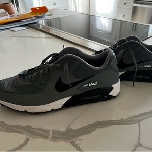 Mens 13 Nike Air Max Golf shoes.